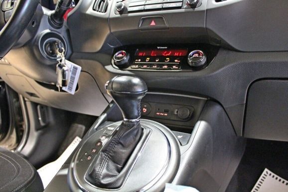 Kia Sportage, 2.0 л, АТ, 2013 фото 9