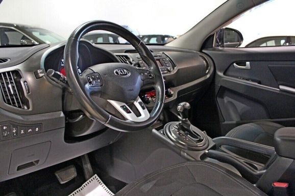 Kia Sportage, 2.0 л, АТ, 2013 фото 2