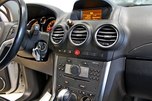 Opel Antara, 2.4 л, АТ, 2012 фото 10