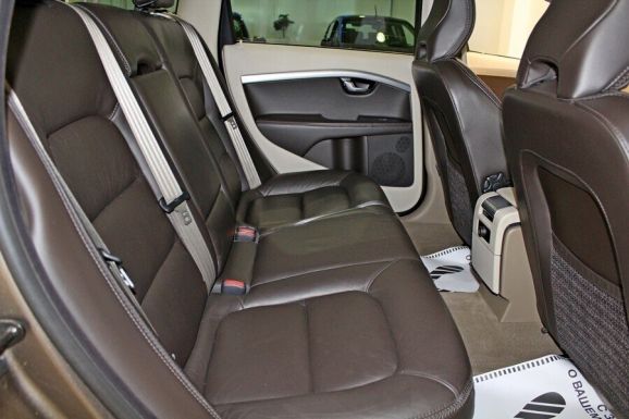 Volvo XC70, 2.4 л, АТ, 2012 фото 8