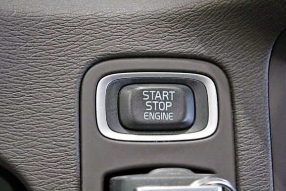 Volvo XC70, 2.4 л, АТ, 2012 фото 1