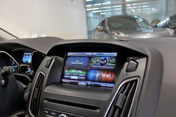 Ford Focus, 1.6 л, Робот, 2016 фото 10