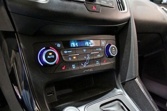 Ford Focus, 1.6 л, Робот, 2016 фото 2