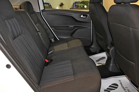 Peugeot 301, 1.6 л, МТ, 2013 фото 8