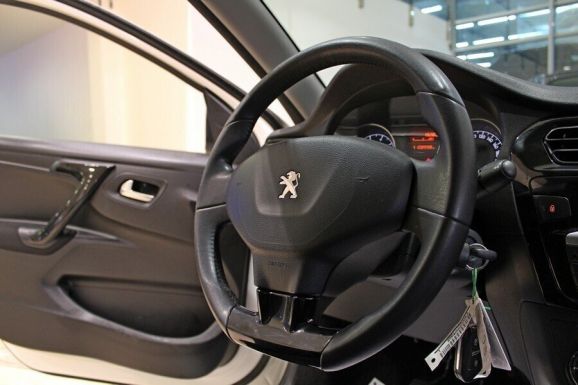 Peugeot 301, 1.6 л, МТ, 2013 фото 2