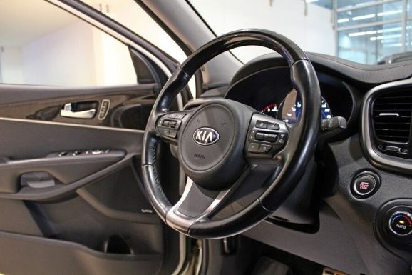 Kia Sorento, 2.2 л, АТ, 2016 фото 10