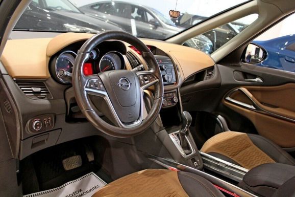 Opel Zafira, 2.0 л, АТ, 2014 фото 2