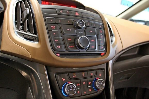 Opel Zafira, 2.0 л, АТ, 2014 фото 1