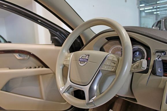 Volvo XC70, 2.4 л, АТ, 2011 фото 10