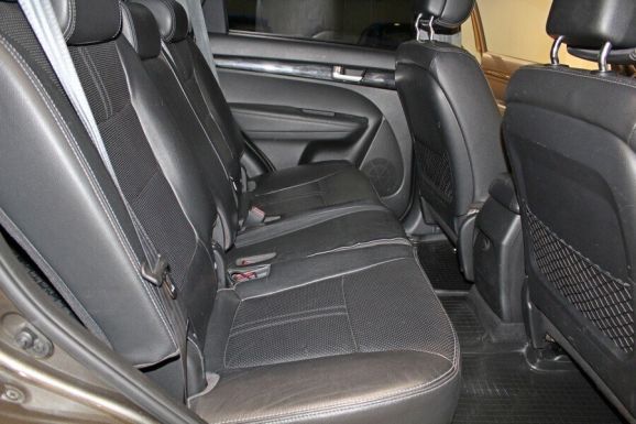Kia Sorento, 2.4 л, АТ, 2010 фото 8