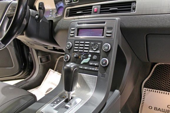Volvo XC70, 2.4 л, АТ, 2010 фото 9