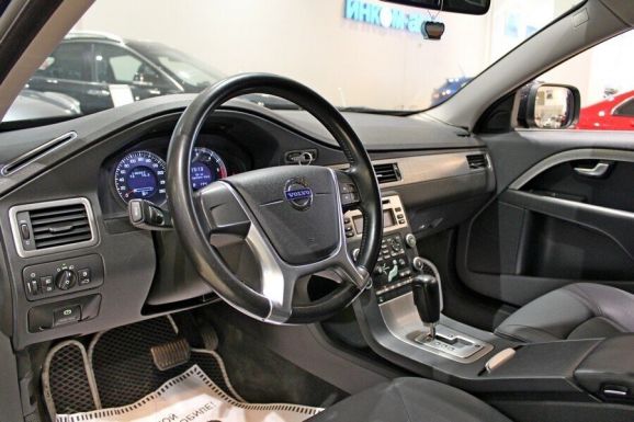 Volvo XC70, 2.4 л, АТ, 2010 фото 2