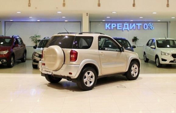Toyota RAV4, 2.0 л, АТ, 2005 фото 5