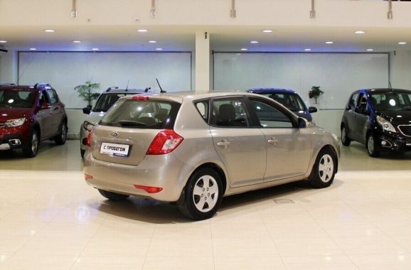 Kia Ceed, 1.6 л, МТ, 2012 фото 6