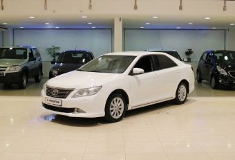 Toyota Camry, 2.5 л, АКПП, 2011 фото 3