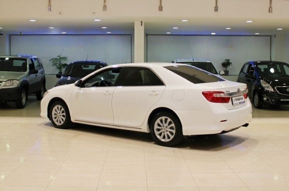 Toyota Camry, 2.5 л, АТ, 2011 фото 5