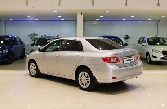 Toyota Corolla, 1.6 л, АТ, 2012 фото 5