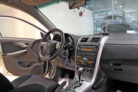 Toyota Corolla, 1.6 л, АТ, 2012 фото 7