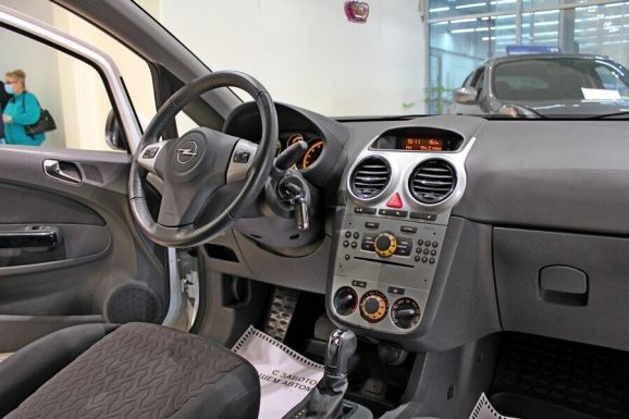 Opel Corsa, 1.4 л, АТ, 2013 фото 7