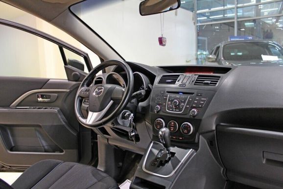 Mazda 5, 2.0 л, АТ, 2013 фото 8