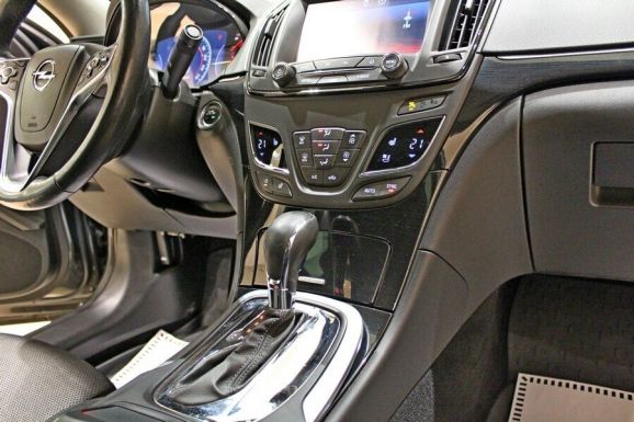 Opel Insignia, 2.0 л, АТ, 2014 фото 9