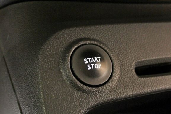 Renault Kaptur, 1.6 л, МТ, 2016 фото 2