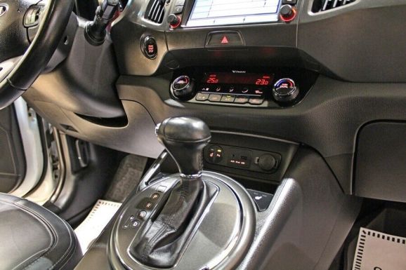 Kia Sportage, 2.0 л, АТ, 2013 фото 9