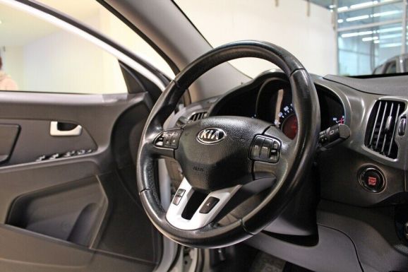 Kia Sportage, 2.0 л, АТ, 2013 фото 10