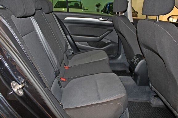 Volkswagen Passat, 1.4 л, Робот, 2015 фото 8