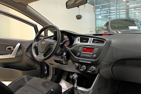 Kia Ceed, 1.6 л, МТ, 2014 фото 7
