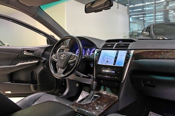 Toyota Camry, 2.5 л, АТ, 2017 фото 7