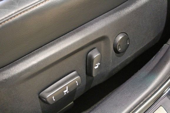 Toyota Camry, 2.5 л, АТ, 2017 фото 2