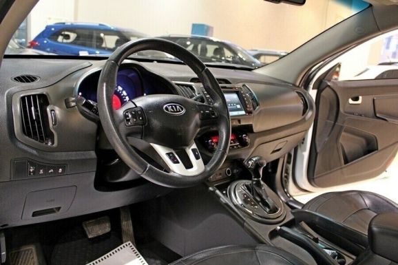 Kia Sportage, 2.0 л, АТ, 2012 фото 11