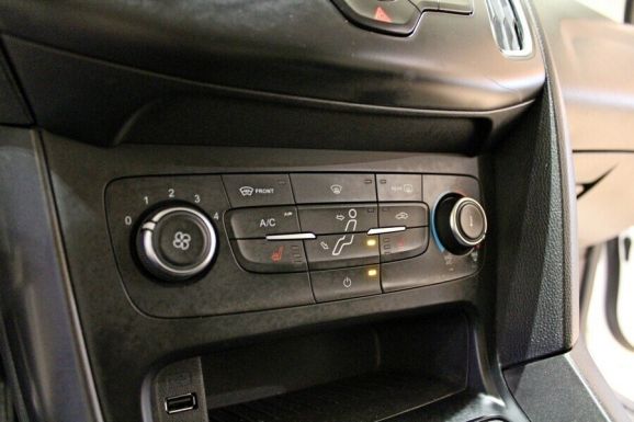 Ford Focus, 1.6 л, АТ, 2019 фото 2