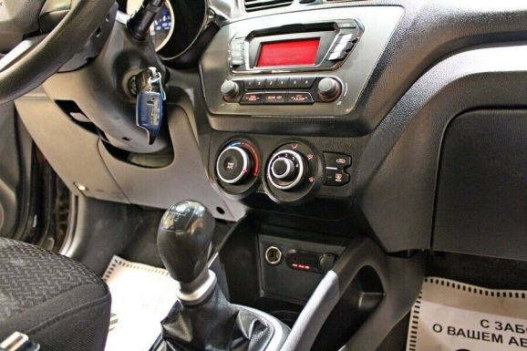 Kia Rio, 1.6 л, МТ, 2014 фото 9