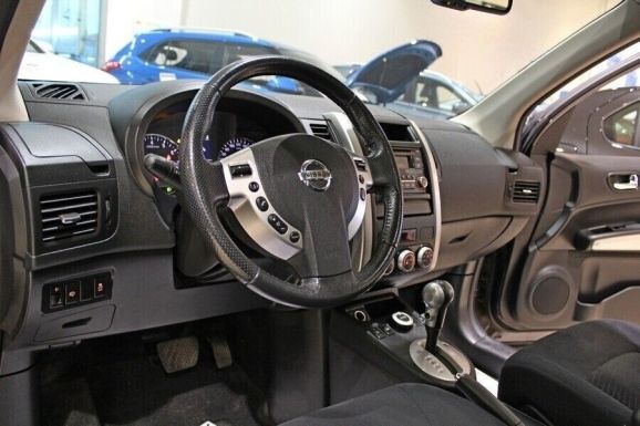 Nissan X-Trail, 2.0 л, Вариатор, 2015 фото 2