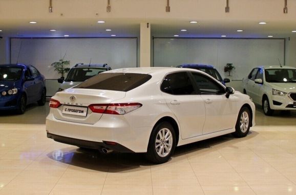 Toyota Camry, 2.5 л, АТ, 2019 фото 6
