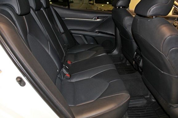 Toyota Camry, 2.5 л, АТ, 2019 фото 8