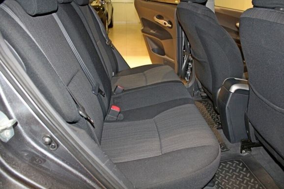 Toyota Auris, 1.6 л, Робот, 2009 фото 8