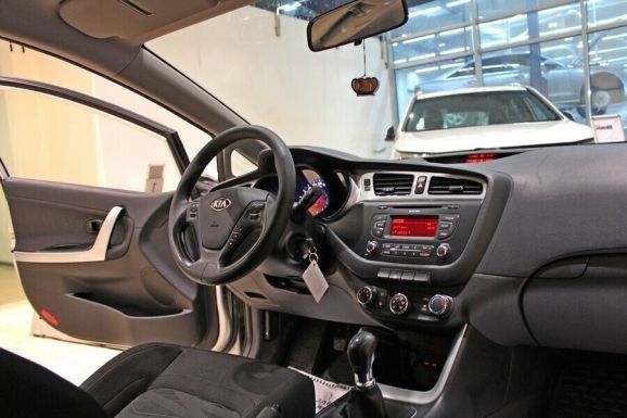 Kia Ceed, 1.4 л, МТ, 2013 фото 7