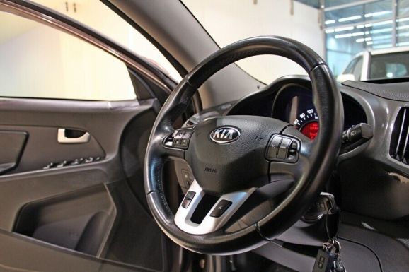 Kia Sportage, 2.0 л, АТ, 2012 фото 2