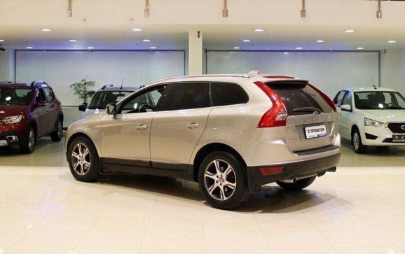 Volvo XC60, 2.4 л, АТ, 2012 фото 5