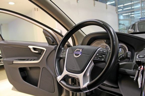 Volvo XC60, 2.4 л, АТ, 2012 фото 10