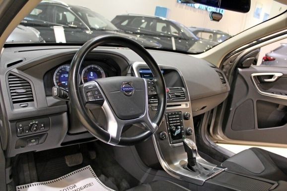 Volvo XC60, 2.4 л, АТ, 2012 фото 12