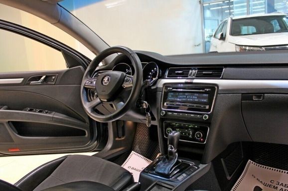 Skoda Superb, 1.8 л, Робот, 2014 фото 7