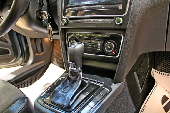 Skoda Superb, 1.8 л, Робот, 2014 фото 9