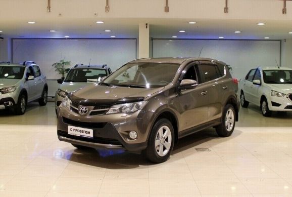 Toyota RAV4, 2.0 л, Вариатор, 2015 фото 3