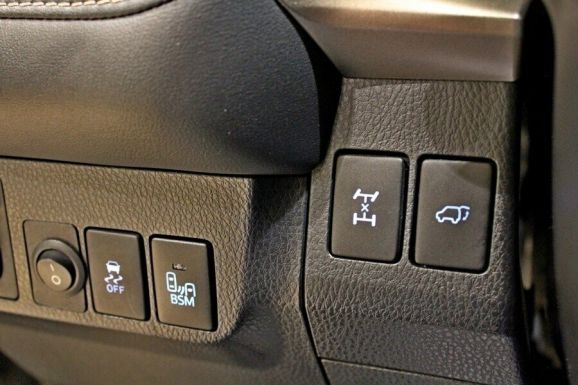 Toyota RAV4, 2.0 л, Вариатор, 2015 фото 8