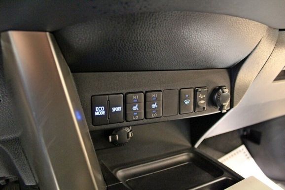 Toyota RAV4, 2.0 л, Вариатор, 2015 фото 10