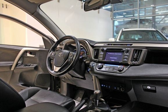 Toyota RAV4, 2.0 л, Вариатор, 2015 фото 11